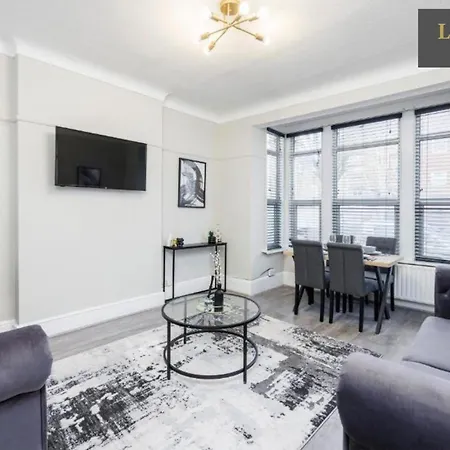 Charming & Modern 2Br - City Centre Nr The Beach & Famous Pier By Luxiety Stays Serviced Accommodation Southend-on-Sea Exterior photo