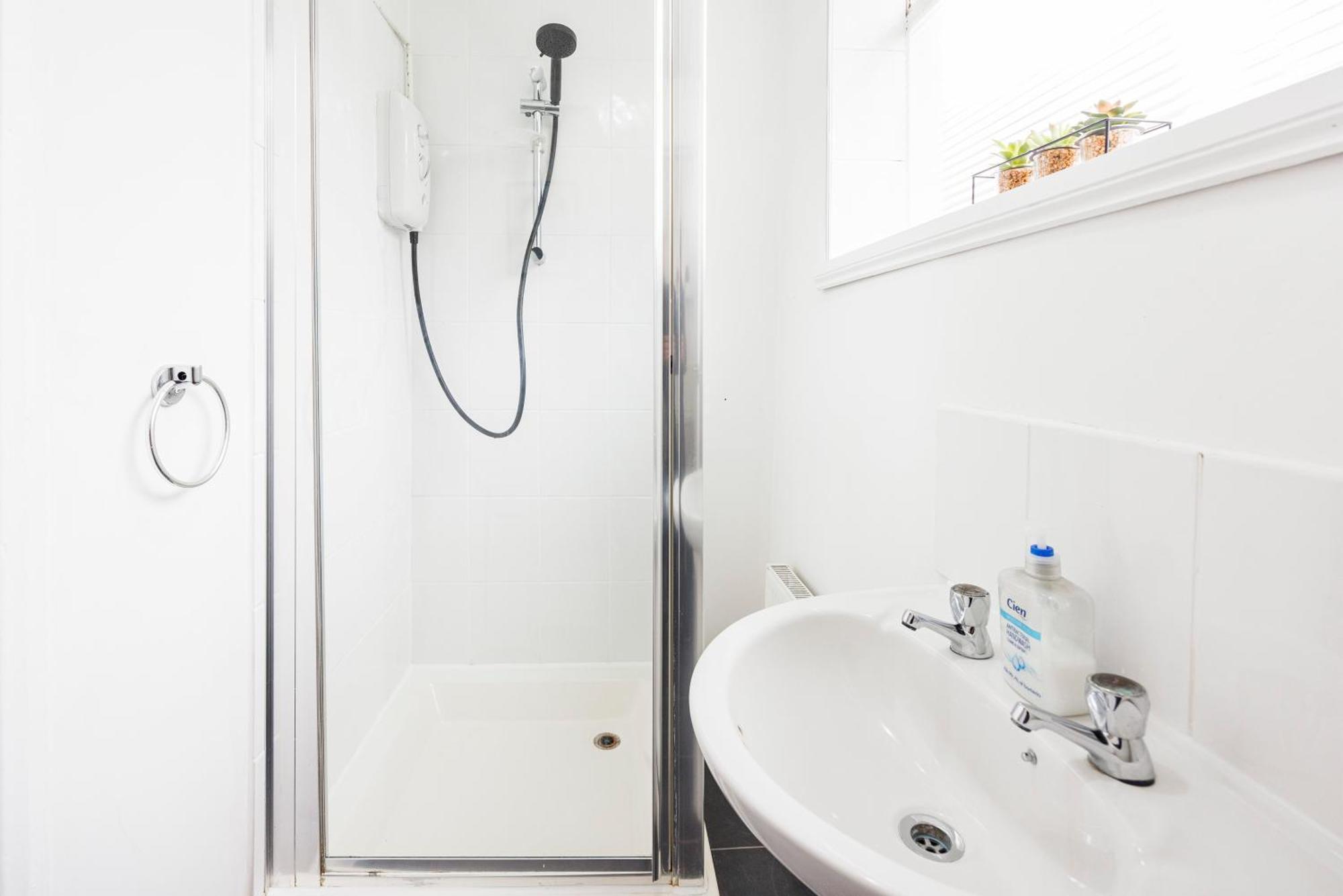 Charming & Modern 2br - Centre Nr The & Famous Pier By Luxiety Serviced Apartment Southend-on-Sea