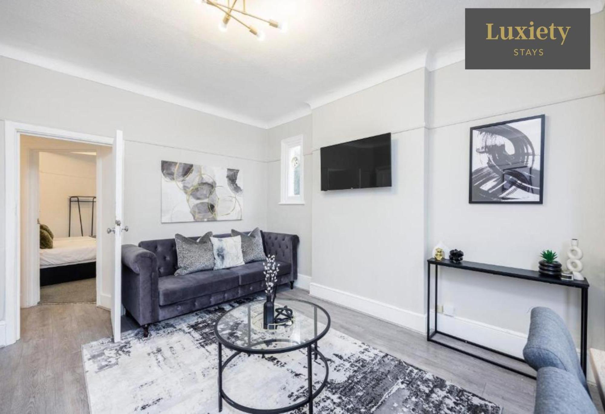 Charming & Modern 2br - Centre Nr The & Famous Pier By Luxiety Serviced Apartment