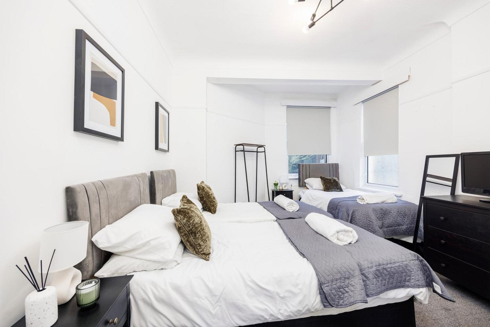 Charming & Modern 2br - Centre Nr Westcliff & High Street By Luxiety Southend-on-Sea